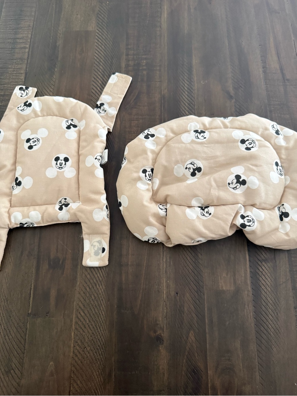 Stokke Nomi Mickey Mouse Cushion - Picture 5 of 12